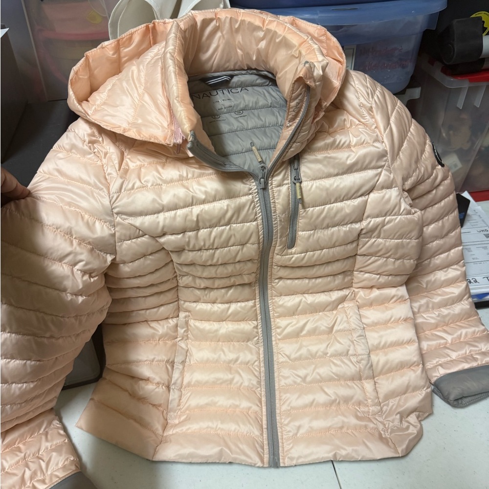 Nautica Women's Soft Peach Puffer Jacket - like New